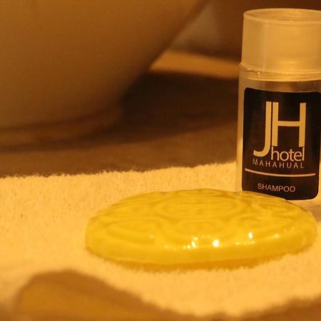 Jh Hotel Махахуал Екстериор снимка