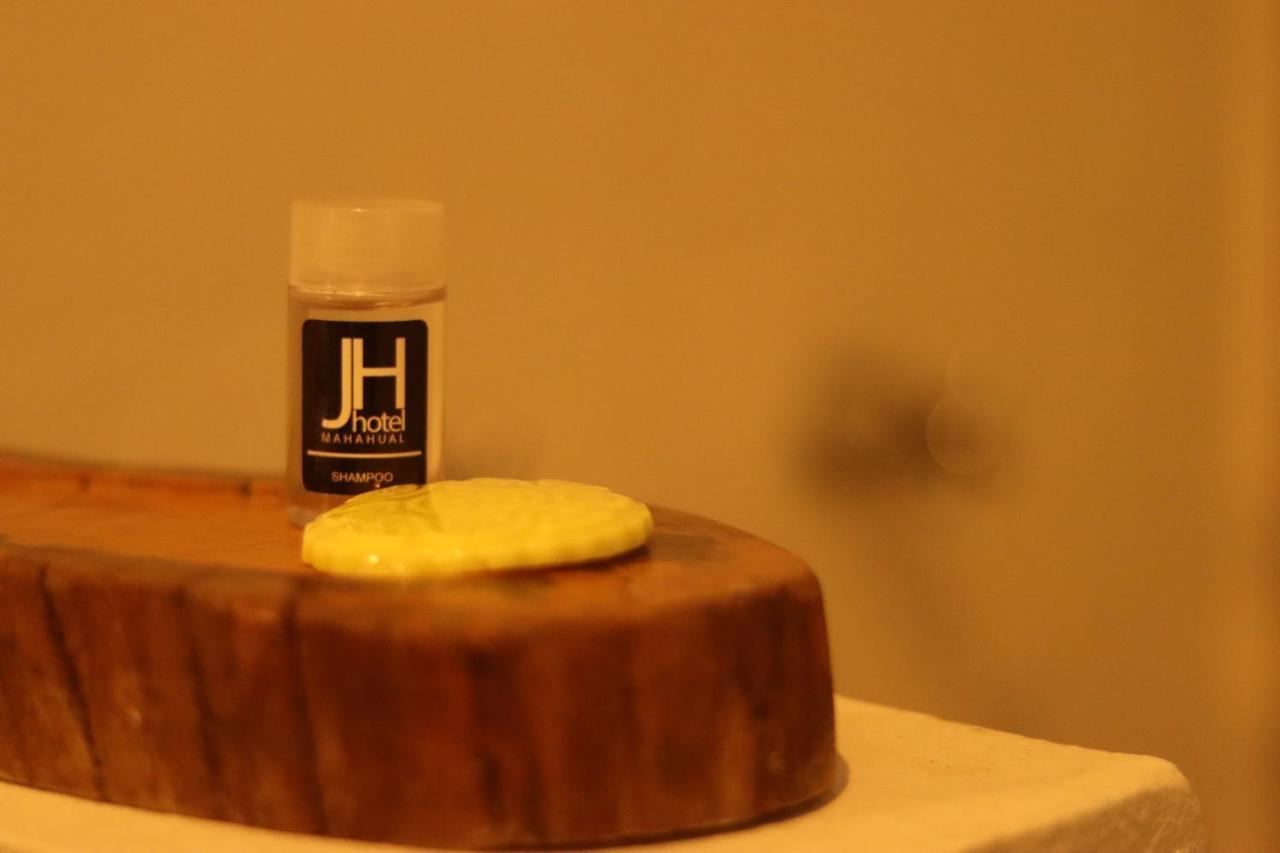 Jh Hotel Махахуал Екстериор снимка